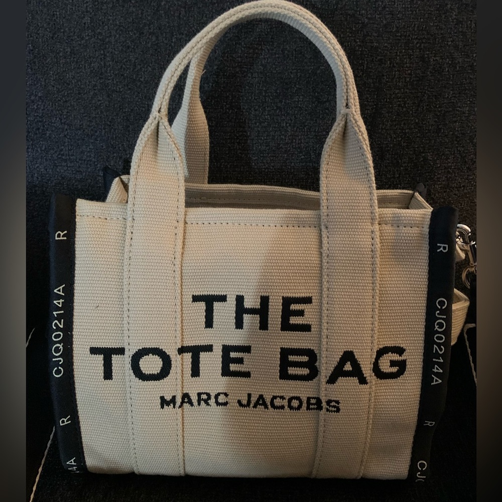 NWT Marc Jacobs small tote